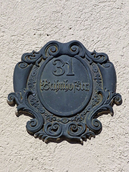 File:Balingen-Kernstadt-Bahnhofstraße 31-189908.jpg