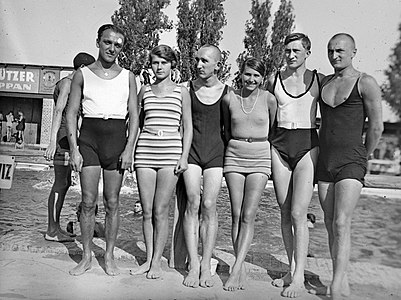 Swimsuits, 1924, Hungary