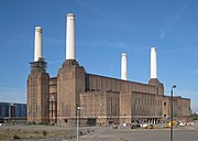 La centrale elettrica di Battersea fu il primo set in cui la troupe girò la pellicola