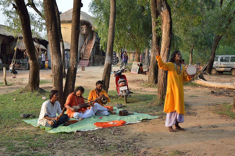 File:Baul Song Performance - Saturday Haat - Sonajhuri - Birbhum 2014-06-28 5286.JPG