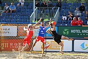 Deutsch: Beachhandball Europameisterschaften 2019 (Beach handball Euro); Tag 1: 2. Juli 2019 – Männer, Vorrunde Gruppe D, Polen-Schweden 2:1 (18:10, 15:9; 8:6) English: Beach handball Euro; Day 1: 2 July 2019 – Men Preliminary Round Group D – Poland-Sweden 2:1 (18:10, 15:9; 8:6)