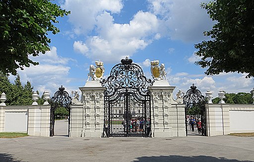 Belvedere Wien. Blick auf das Tor (von Johann Georg Oegg)