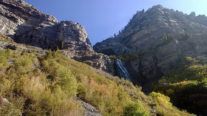 File:Bridal Veil Falls Utah hiking trail ascent.jpg