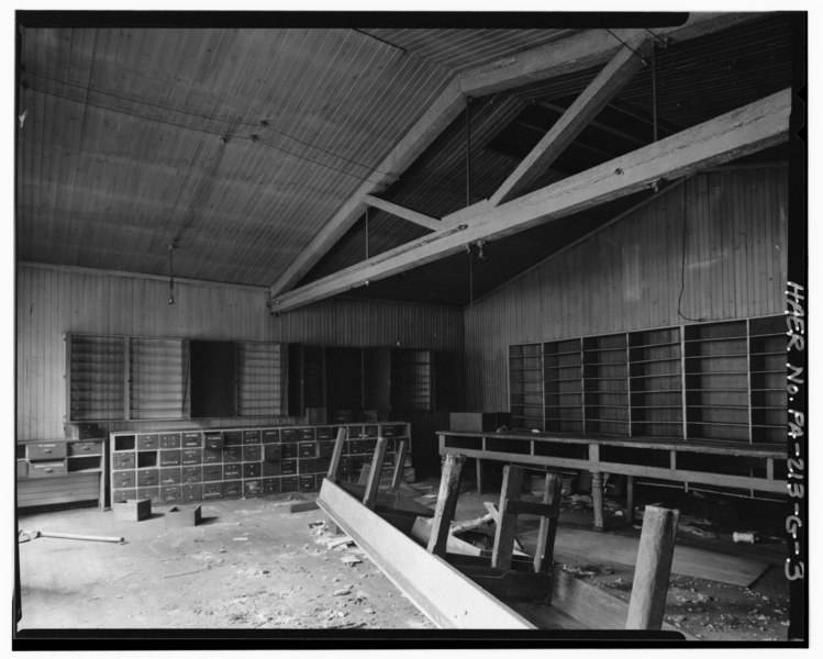 File:Building G interior, second floor oblique looking southwest, showing storage area for samples - Daniel F. Waters Germantown Dye Works, Building G, 37-55 East Wister Street, HAER PA,51-PHILA,716G-3.tif