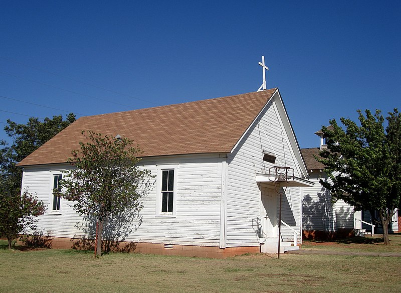 File:Chisholm Trail Museum - Kingfisher, OK (Church 1890) - panoramio (2).jpg