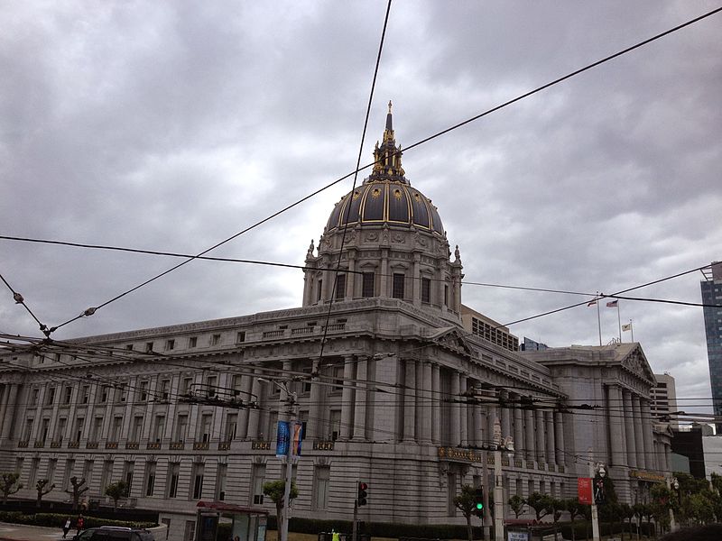 File:City Hall on a cloud day.jpg