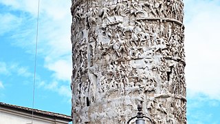 Colonna Aureliana in piazza Colonna - Roma 14.jpg