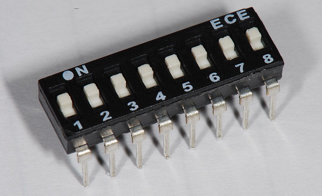 File:DIP switch 01 Pengo.jpg