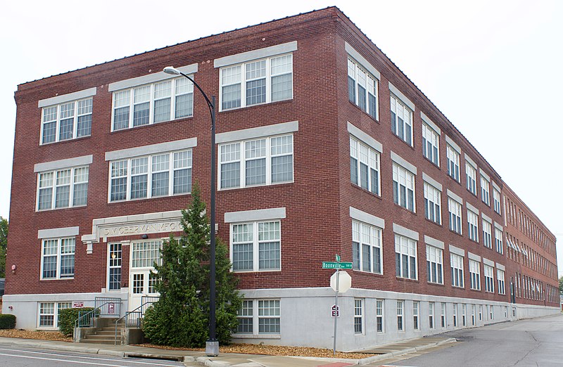 File:DM Oberman Manufacturing Building.jpg