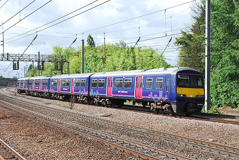 File:Dame Alice Owen's School 400 Years of Learning Train.jpg