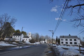 <span class="mw-page-title-main">Deerfield Center Historic District</span> Historic district in New Hampshire, United States