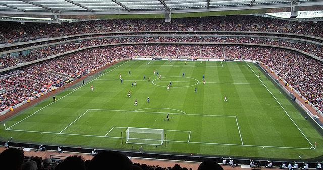 http://upload.wikimedia.org/wikipedia/commons/thumb/0/0d/Emirates_Stadium%2C_Arsenal_vs._Everton_2006-10-28.jpg/640px-Emirates_Stadium%2C_Arsenal_vs._Everton_2006-10-28.jpg