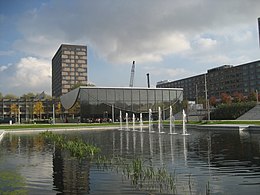 Erasmus Universiteit Rotterdam: Geschiedenis, Kunstwerken, Faculteiten en instituten