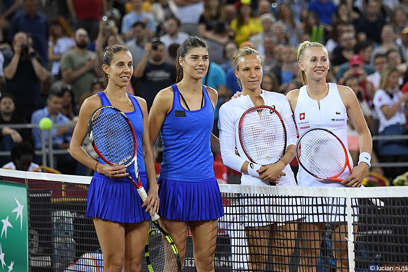 File:Fed Cup 2018 (27855966758).jpg