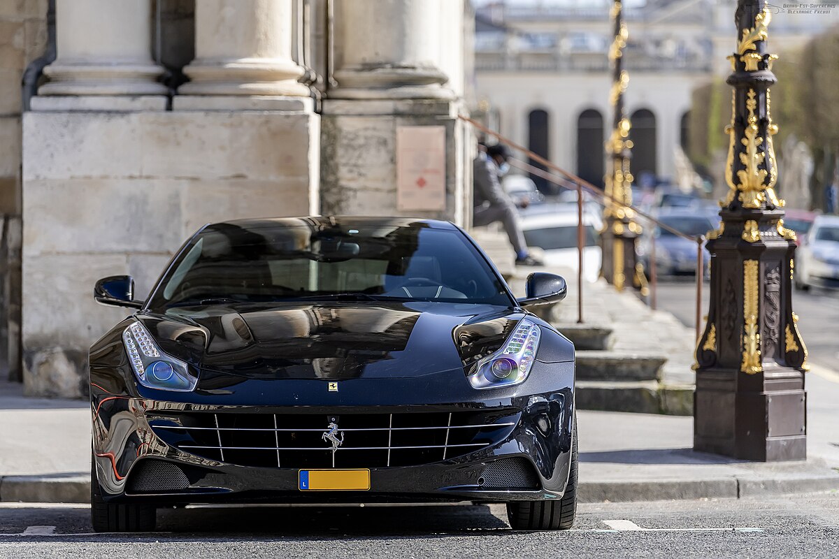 Ferrari FF 4 места 2011