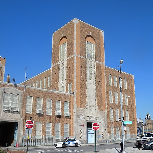 File:Gompers HS north tower jeh.jpg