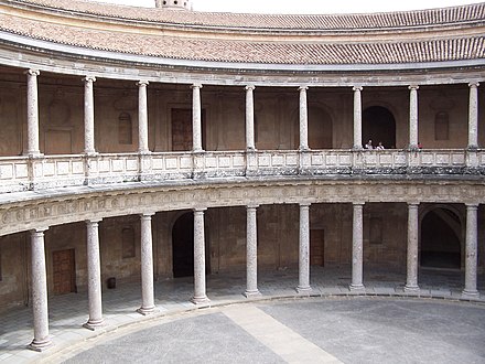 Palacio Carlos V, interior courtyard