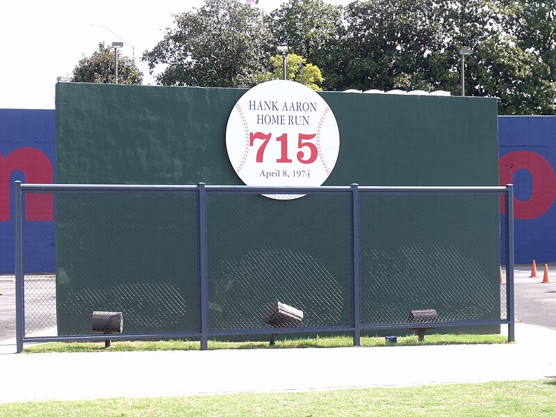 File:Hank Aaron 715 wall (51004664562).jpg