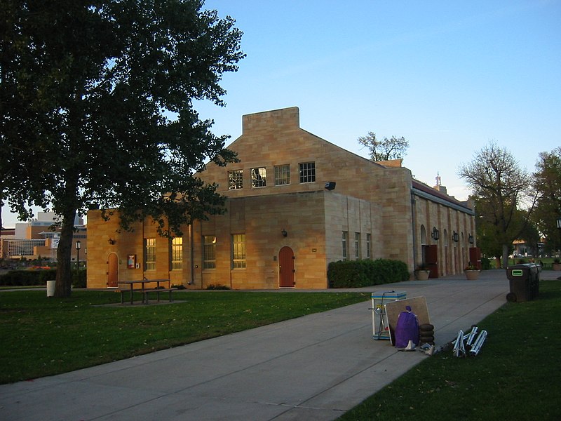 File:Harriet Island Pavilion 003.JPG