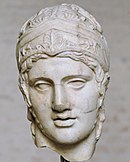 Tête d'Arès, copie (v. 150-160 ap. J.-C.) d'une statue votive d'Alcamène dans le temple d'Arès à Athènes (v. 430-420 av. J.-C.).