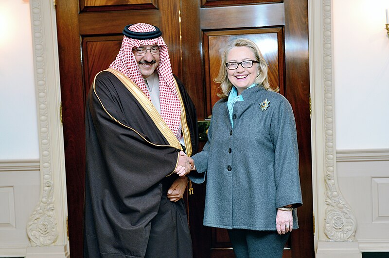 File:Hillary Rodham Clinton shakes hands With Prince Mohammed bin Naif bin Abdulaziz 2013-01-16.jpg