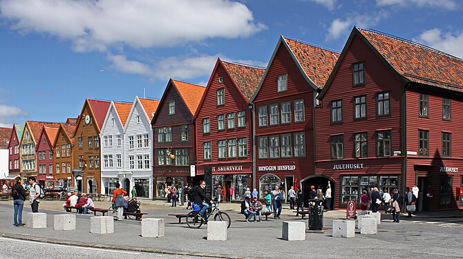 Holzhäuser in Bryggen, Bergen, Norwegen IMG 6499WI