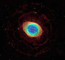 Image de la nébuleuse de la Lyre, une nébuleuse planétaire, similaire à celle que produira le Soleil.