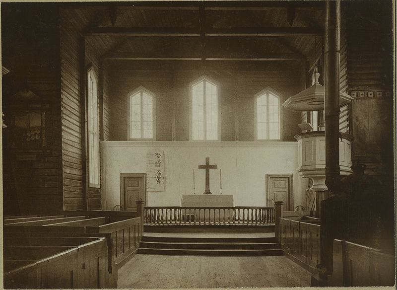 File:Interiør i Åsen kirke (ca. 1900).jpg