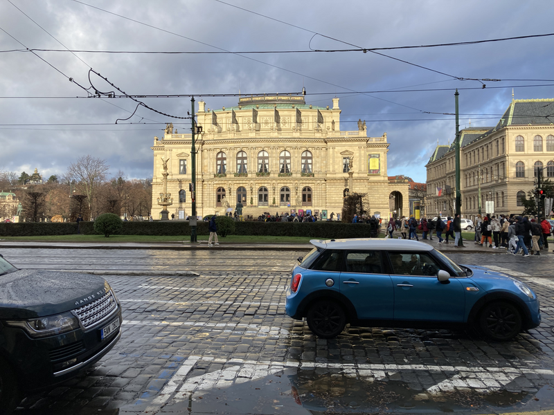 File:It's a Wonderful Life - Prague IMG 0081.png