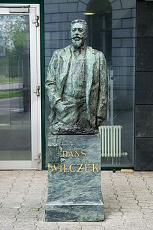 Statuo de Hans Wilczek en Vieno