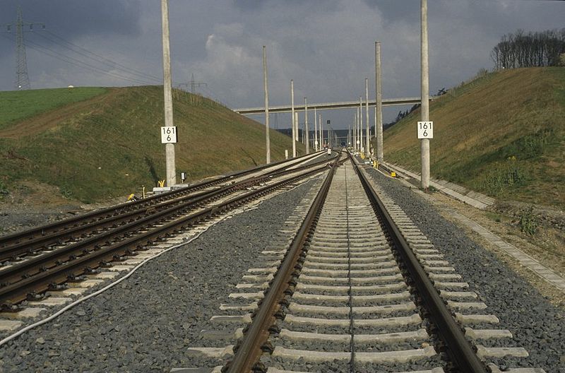 File:Körle Ost Betriebsbahnhof Gleiswechsel.jpg