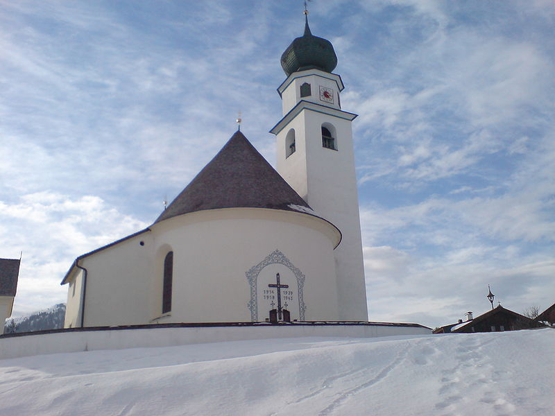 File:Kirche Thierbach.jpg