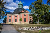 Fil:Kung Karls kyrka-1.jpg