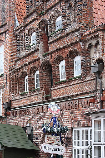 File:Lüneburg, die Kronenbrauerei.jpg