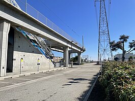 LA Metro C Line Redondo Beach station stub tracks, November 2023.jpg