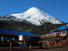 Osorno văzut din stațiunea de schi Burbuja în 2006.