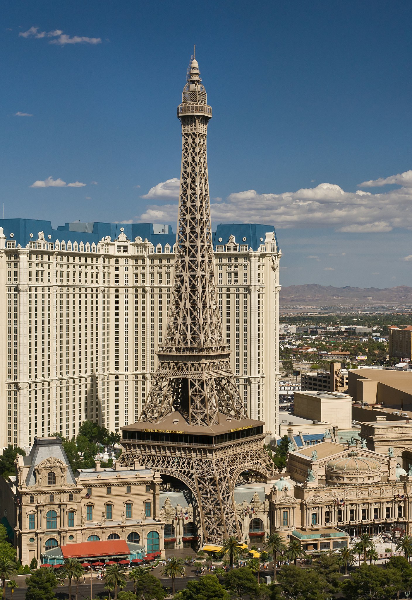 File:The hotel Paris Las Vegas as seen from the hotel The Bellagio.jpg -  Wikimedia Commons