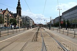 Чотирьохколійна трамвайна станція Goerdelerring, через яку протягом робочих днів проходить 87 трамваїв на годину