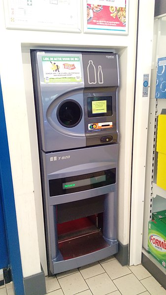 File:Lidl bottle reverse vending machine, Stadskanaal (2019).jpg