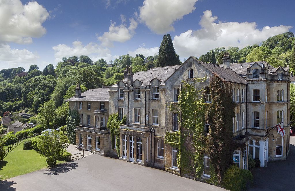 Small picture of Limpley Stoke Hotel courtesy of Wikimedia Commons contributors