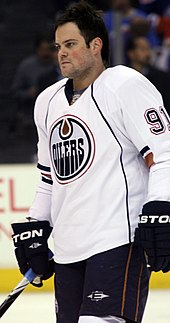 Comrie playing for the Edmonton Oilers, April 2010 Mike Comrie cropped.jpg