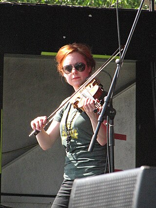 <span class="mw-page-title-main">Miranda Mulholland</span> Canadian fiddle player and singer