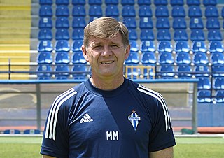 <span class="mw-page-title-main">Mladen Milinković</span> Serbian football coach and former player (born 1968)