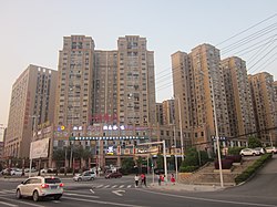 湖南省長沙市暮雲街道社區衛生服務中心和居民樓。