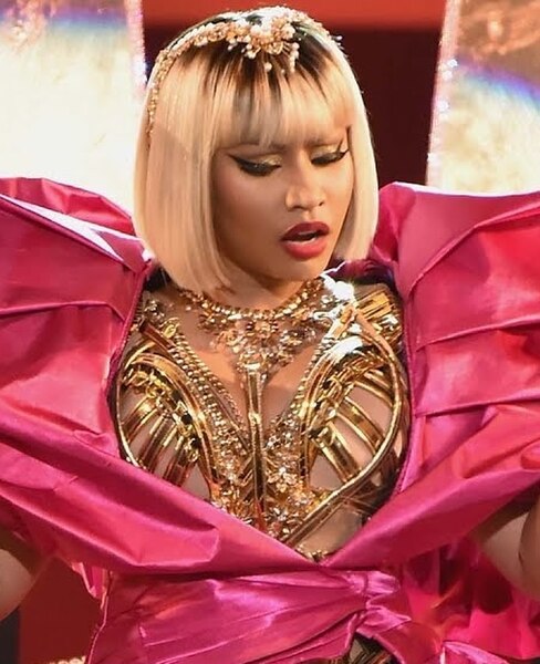 Image: Nicki Minaj VM As 2018 (portrait cropped)