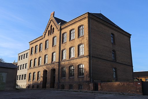 Nienburg (Saale) Schäferplatz 14, Schule