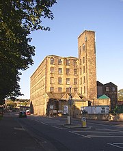 North Vale Mills, Bradford Road, sud ijrochisi ko'prigi - geograph.org.uk - 260807.jpg