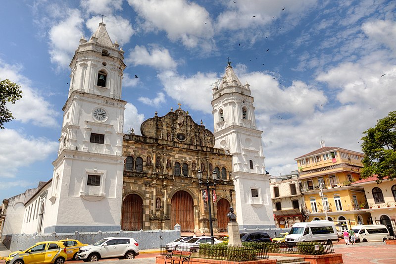 File:Nuestra Catedral Metropolitana.jpg