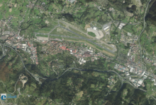 Ortofotografía del aeropuerto de Bilbao en 2017.