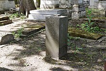 Père-Lachaise - Bölüm 41 - Bouchard des Carneaux 01.jpg